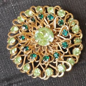 Elegant Gold and Green Brooch